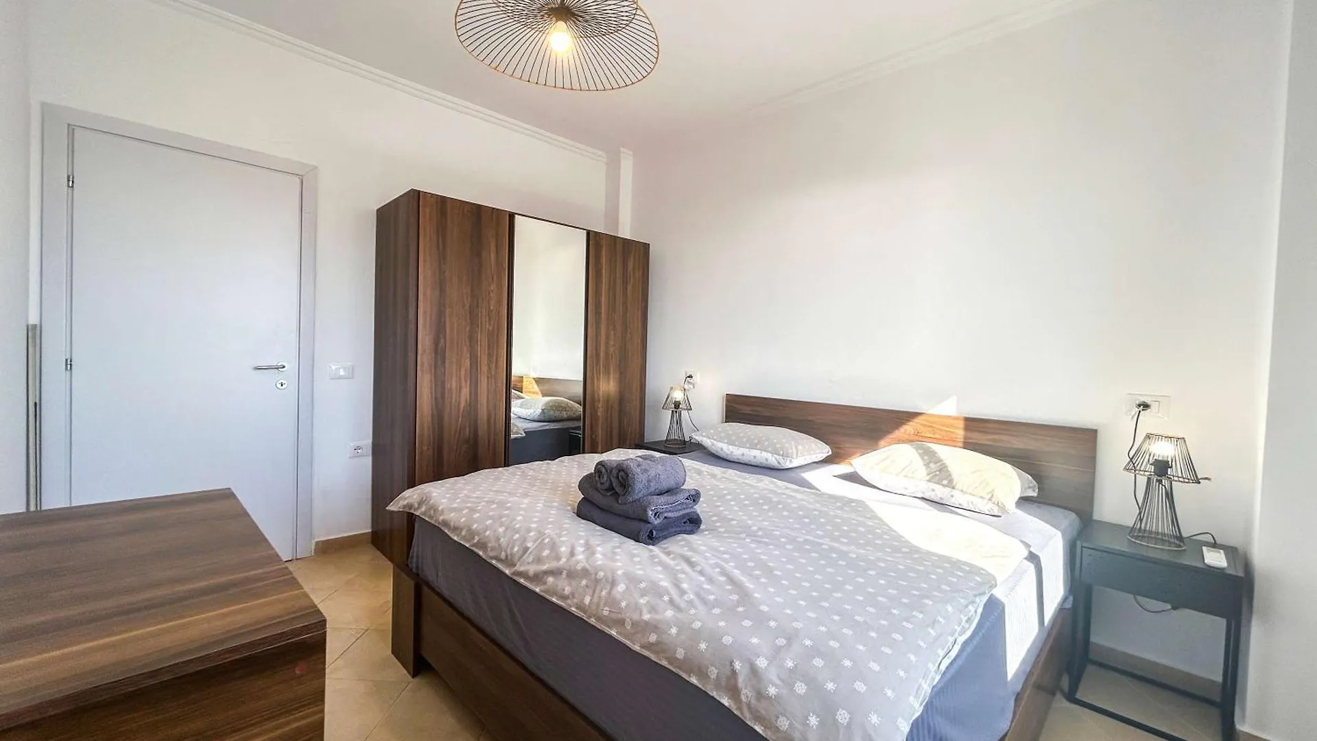 Breathtaking Sea View Apartment 687 Durres