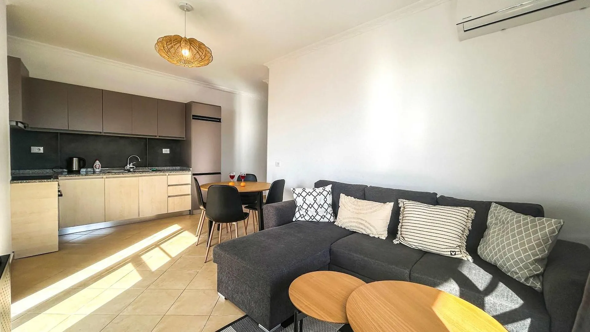 Breathtaking Sea View Apartment 687 Durres